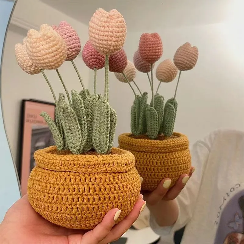 DIY knitted tulip pot decoration MK18502