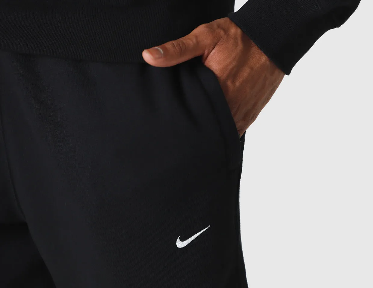 Nike Solo Swoosh Fleece Pants Black / White