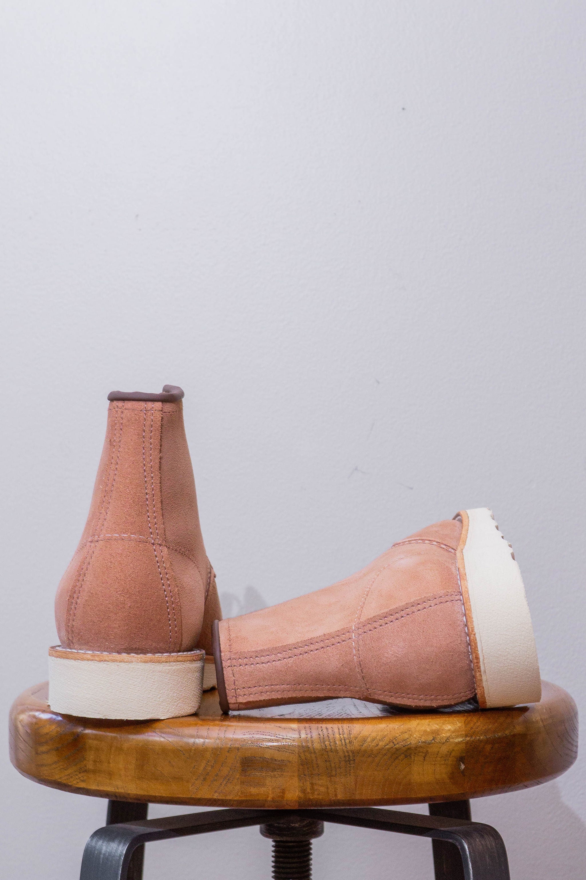 Red Wing Heritage Classic Moc 8208 - Dusty Rose Abilene