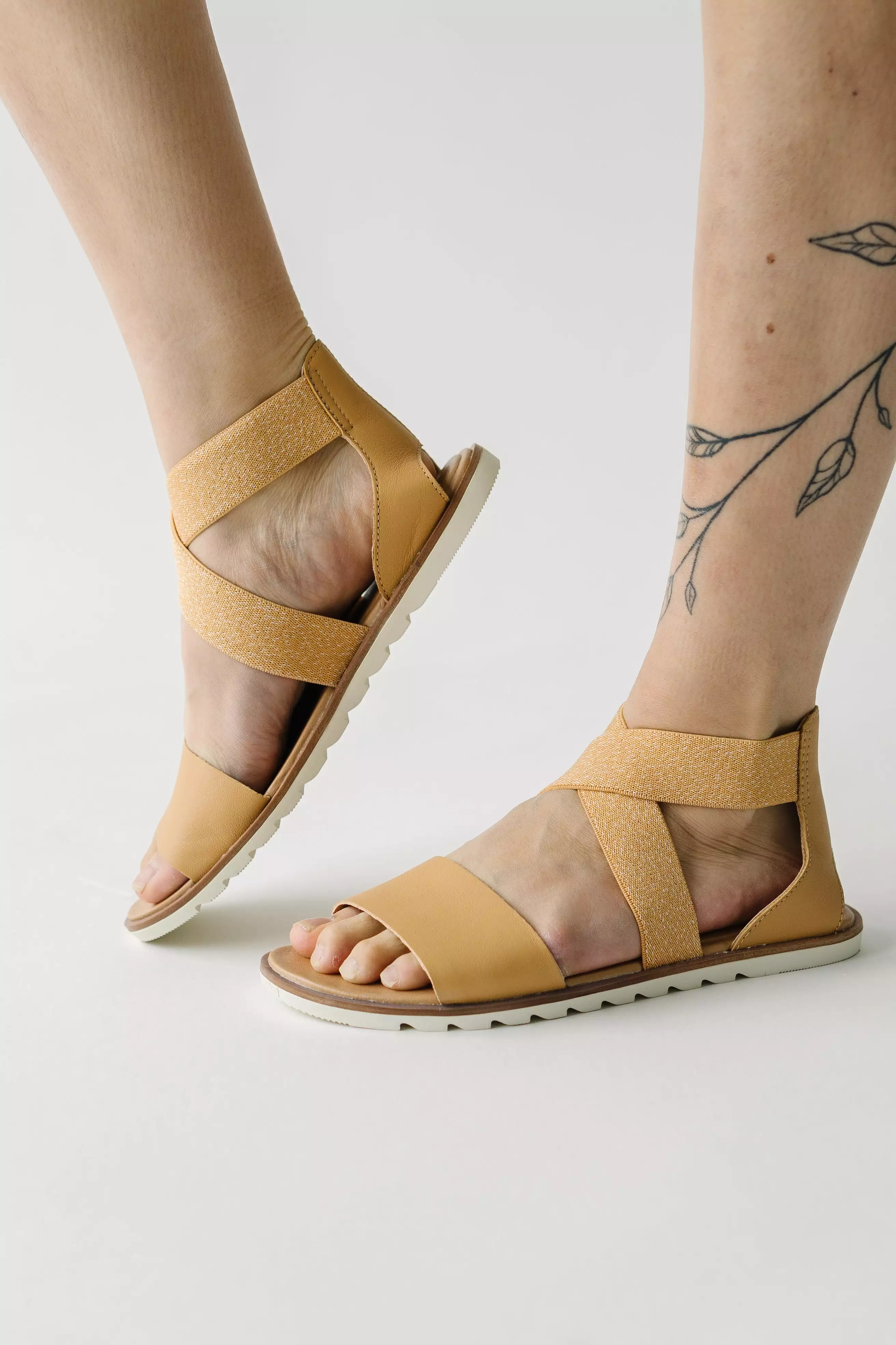 SOREL: Ella II Sandal in Honest Beige + Chalk