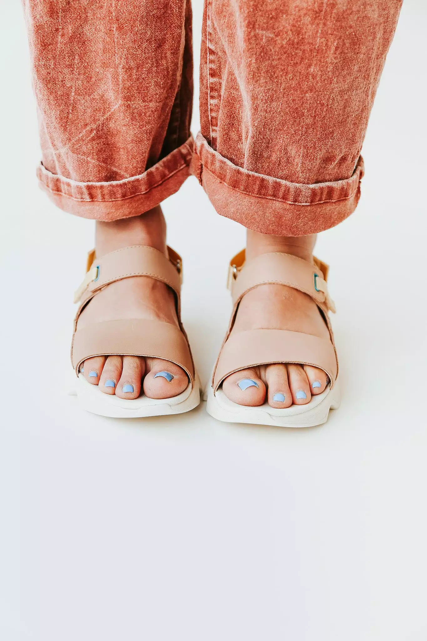 SOREL: Kinetic Impact II Sling Low Sandal in Honest Beige + Sea Salt